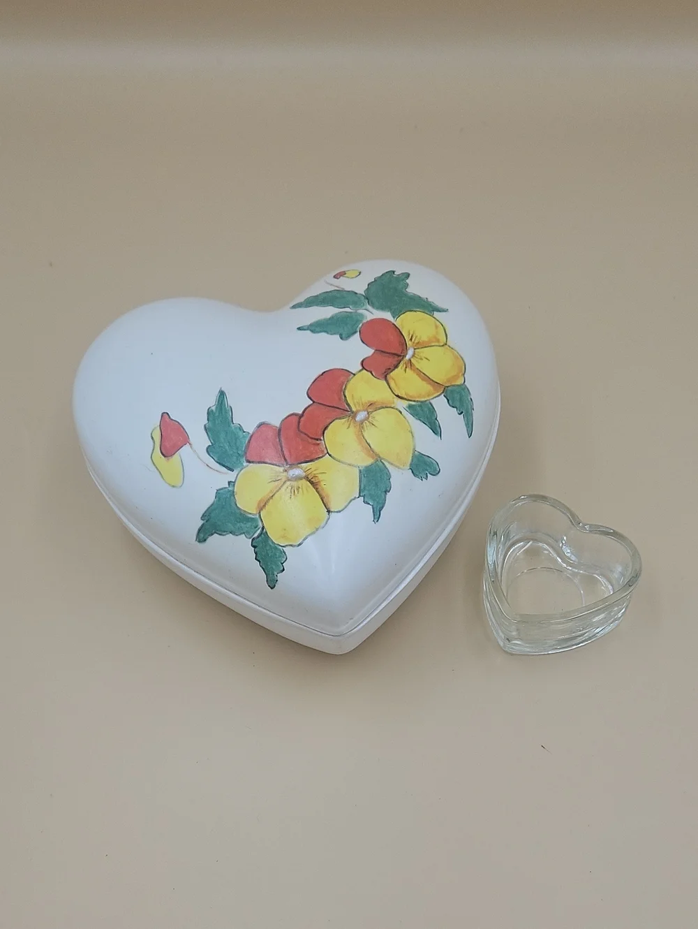 White Heart-Shaped Floral Trinket Box with Yellow & Red Accents